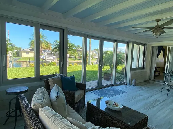 815 Montclaire Ct, Cape Coral, FL 33904