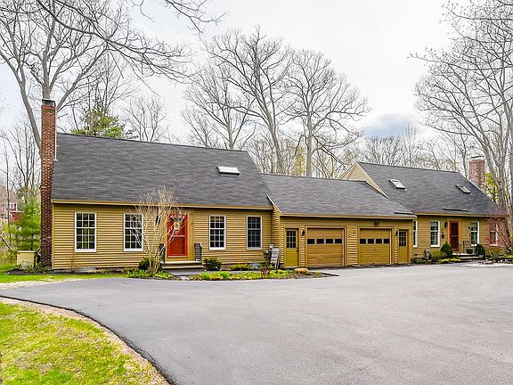 2nd image of 15 Cape Woods Dr #15