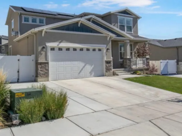 1295 E Granite Peak Rd, Eagle Mountain, UT 84005