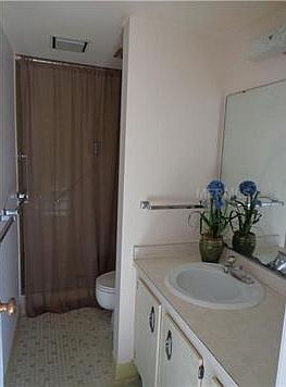 4th image of 601 N McDonald St #408-1