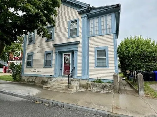 110 Water St, Warren, RI 02885