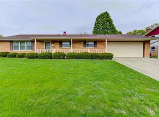 496 Rising Hill Dr, Fairborn, OH 45324