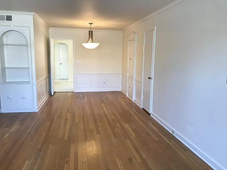 Living Room to Dining Room View 4ps