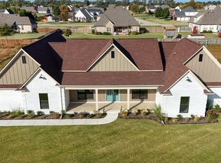 614 N East Lake Dr, Marion, AR 72364