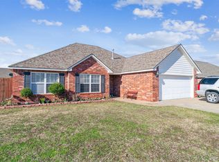 2501 Highwood Pl, Claremore, OK 74017
