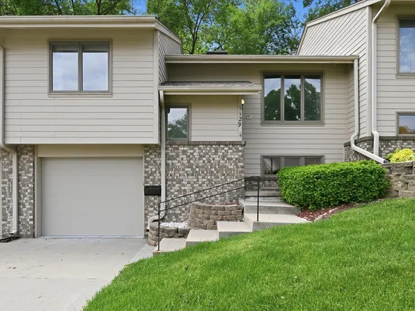 1129 Arbor Ridge Dr, Council Bluffs, IA 51503