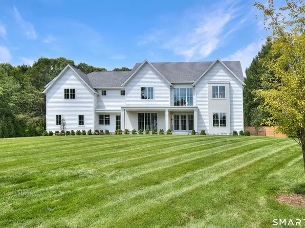 8 Pleasant Valley Lane, Westport, CT 06880