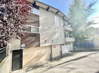 8806 Nesbit Ave N APT 6, Seattle, WA 98103