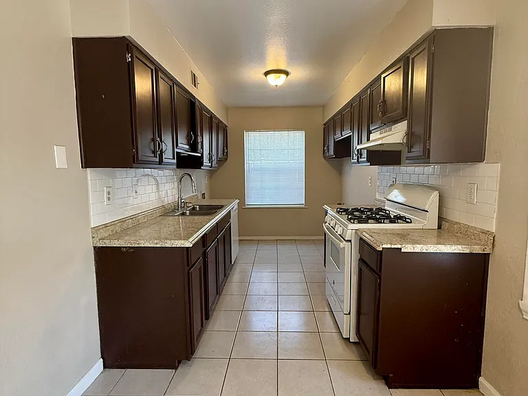 7113 El Cajon Dr — Photo 8