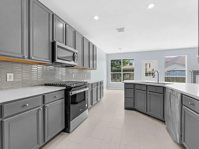 4238 Tree Moss Pl — Photo 7