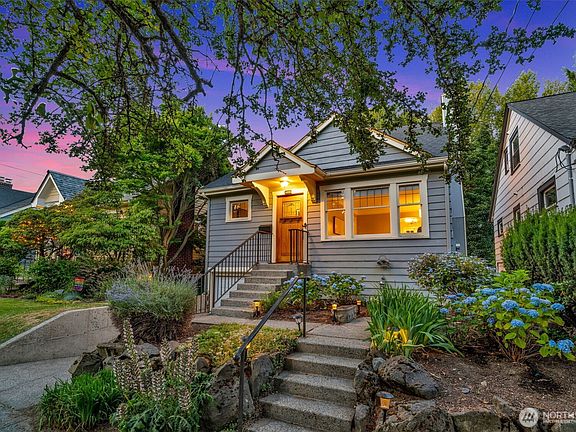 2nd image of 4836 38th Avenue NE