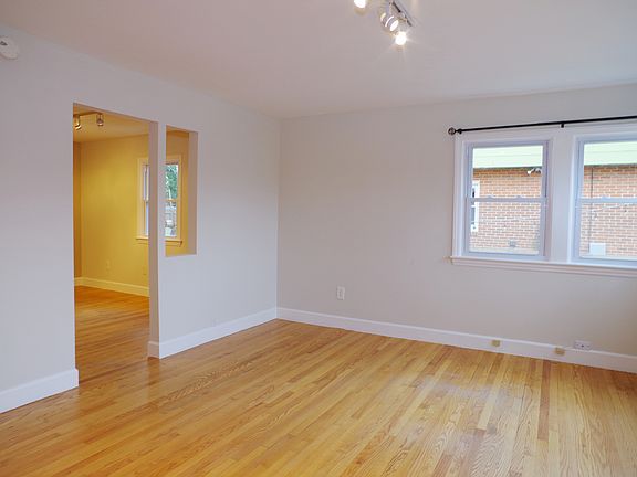 3rd image of 6956 Westhampton Dr