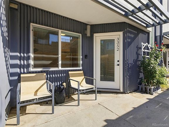 2nd image of 3352 W 18th Avenue