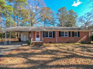 1110 Fulcher Ln, New Bern, NC 28562
