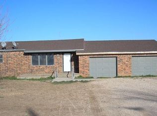 212 Avenue X, Levelland, TX 79336