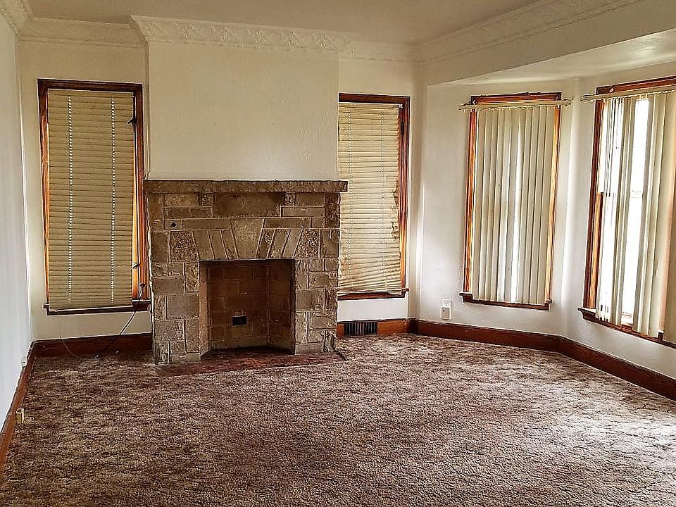 2nd image of 5531 W Philip Pl