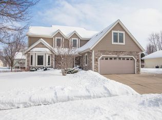 576 Fairway Cir, Jefferson, WI 53549