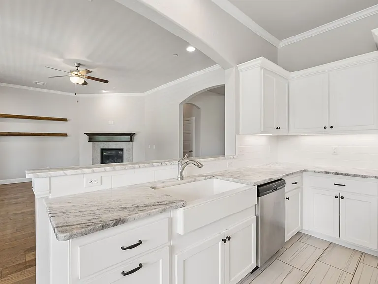 5709 Asheville Way — Photo 15