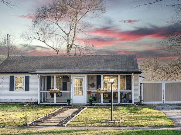 307 Huber Blvd, New Chicago, IN 46342