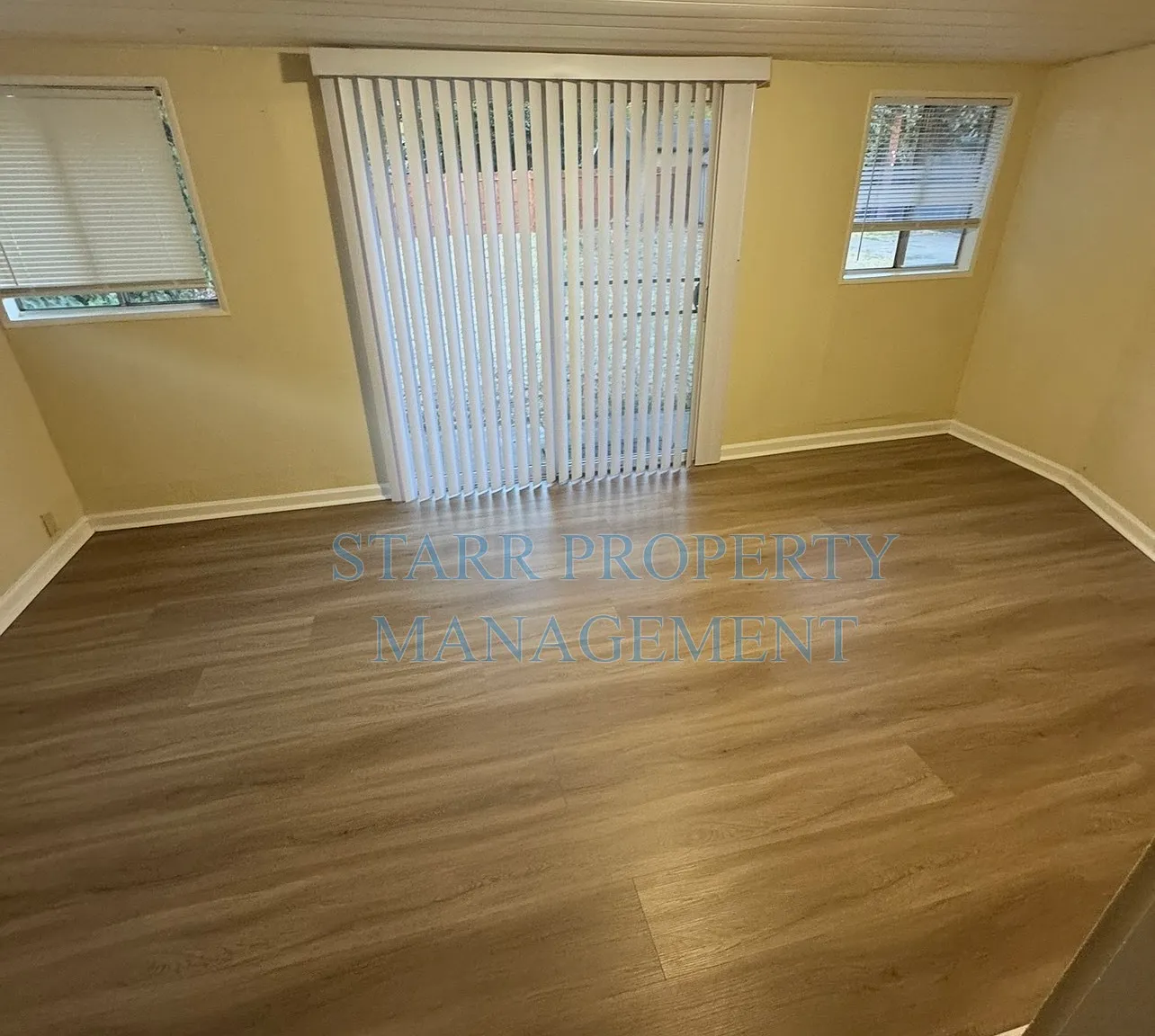 3 bed, 2.0 bath, 1300 sqft, $2,195 — Photo 4
