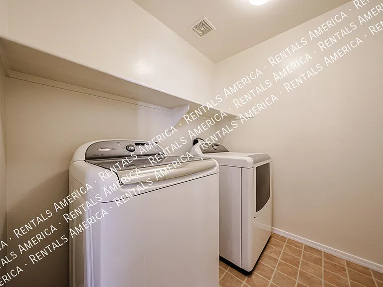 528 W Mountain Sage Dr — Photo 23