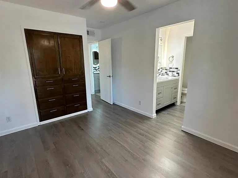 1415 E Rialto Ave #104 — Photo 17