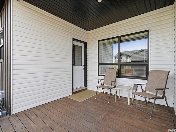5th image of UNIT 26-619 Evergreen BOULEVARD