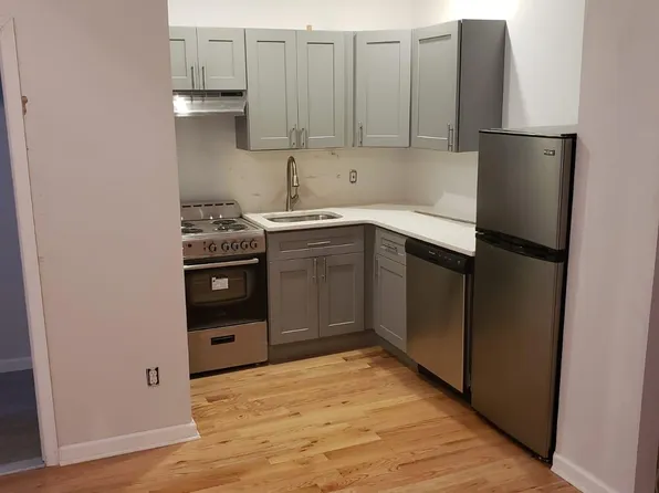 120 N 50th St APT C19, Philadelphia, PA 19139