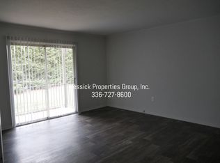 2250 Sunderland Rd APT 30B, Winston Salem, NC 27103