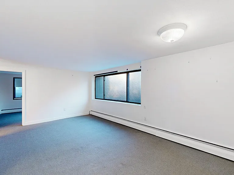191 W Wyoming Ave #4 — Photo 3