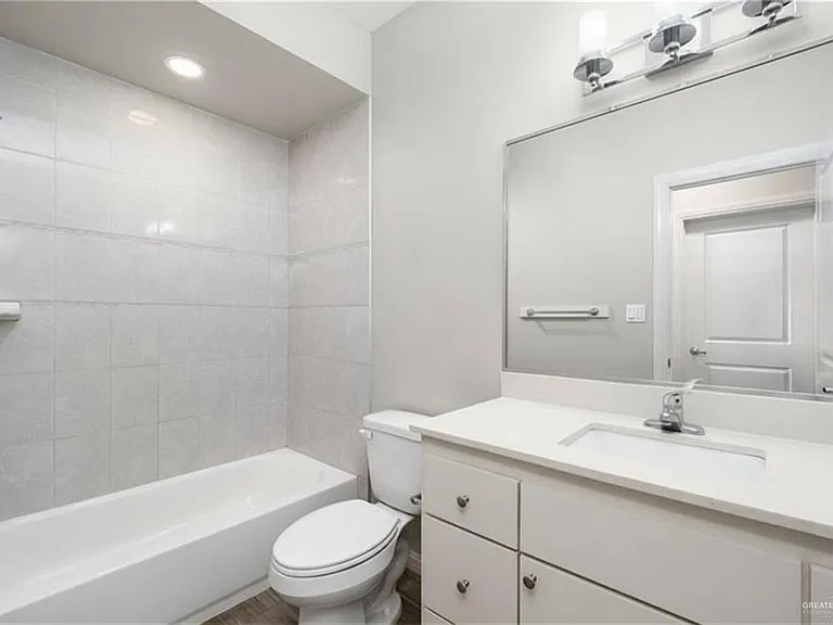 2100 Taft St #4 — Photo 4