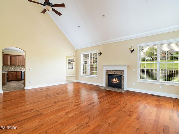 4th image of 2029 Kentucky St