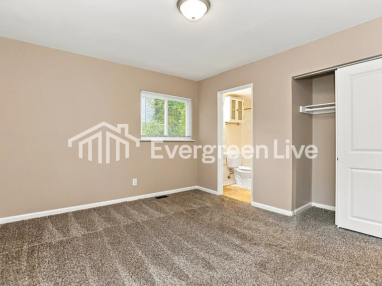 11540 Fitchburg Ln — Photo 6