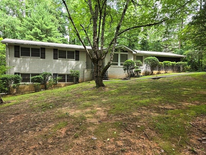 1st image of 835 Niskey Lake Cir SW
