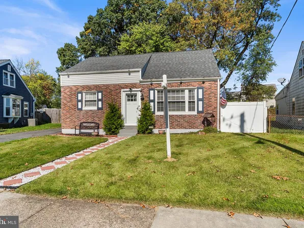 135 Olga Rd, Wilmington, DE 19805