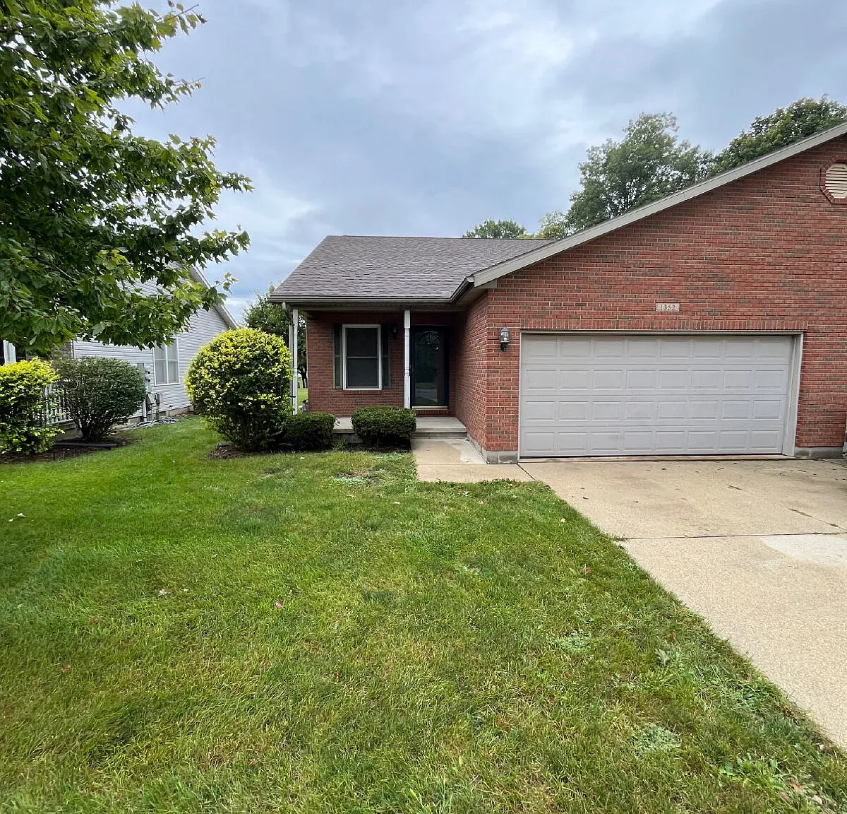 3 bed, 2.0 bath, 1250 sqft, $1,550 — Photo 2