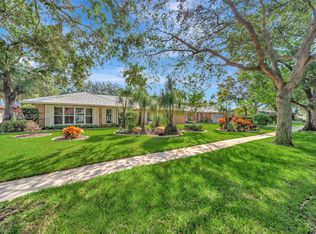560 W Tropical Way, Plantation, FL 33317