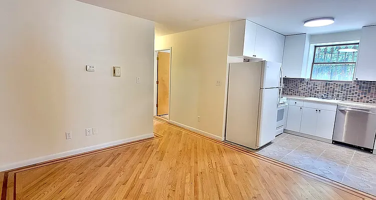 Rented by Fifth & Forever LLC | media 20