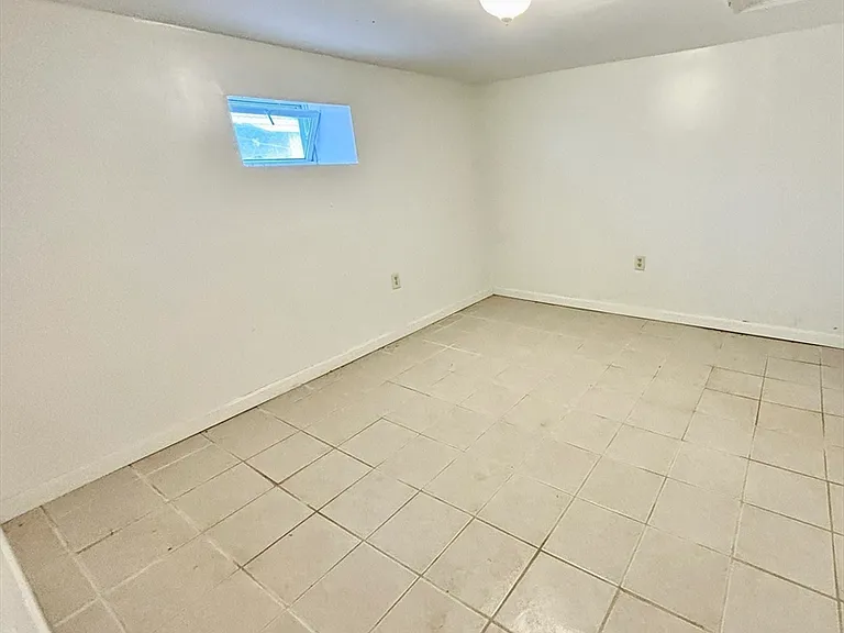 64 Paris St #1 — Photo 11
