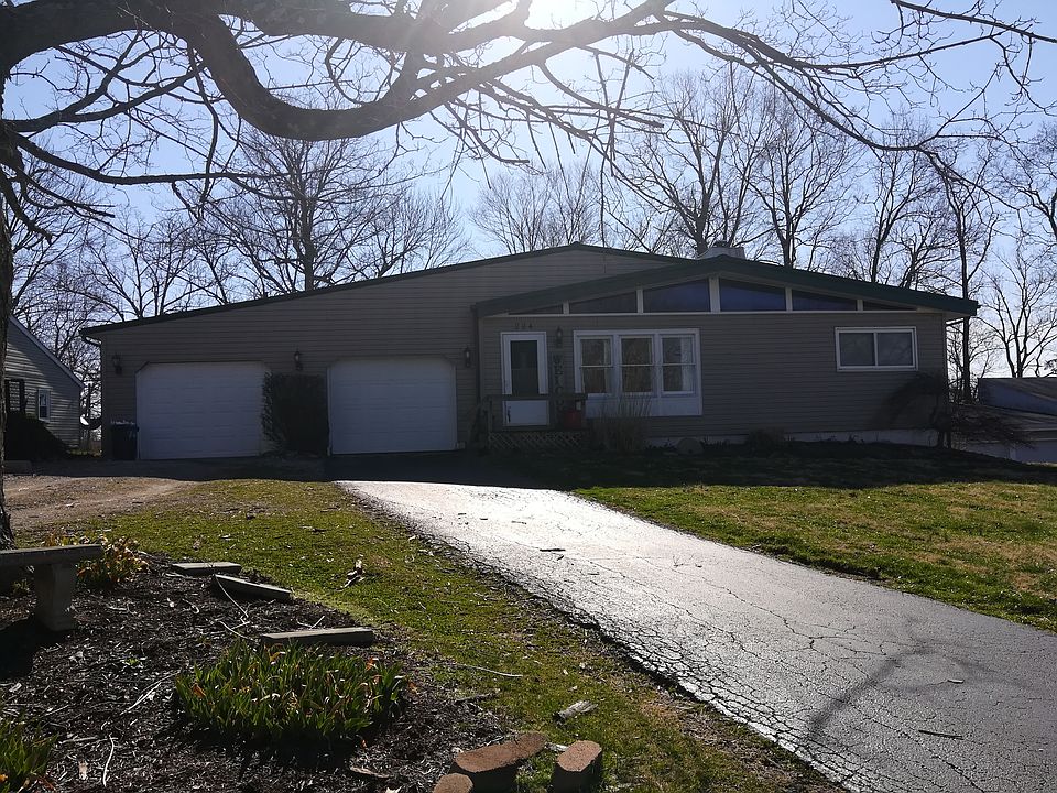 1st image of 224 Woodland Dr