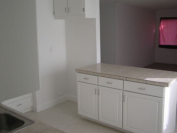 Kitchen into livingroom