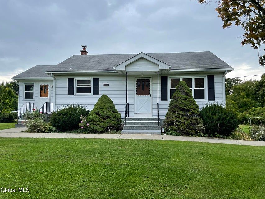 1st image of 60 Bloomingrove Dr