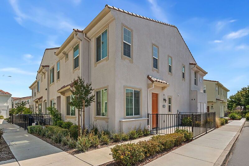 1st image of 5301 E Commerce Way Unit 43104