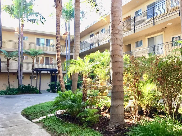 7555 Linda Vista Rd #31 — Photo 14