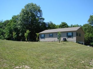 1725 Logan Ln, Mount Pleasant, IA 52641