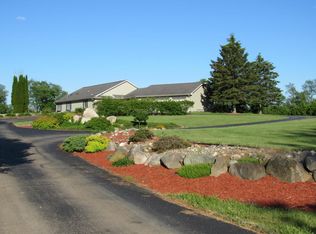 4897 Chadam Ln, Jonesville, MI 49250