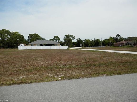 4th image of 533 NE 31st Ter