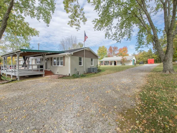 4656 E County Farm Rd, Springfield, TN 37172