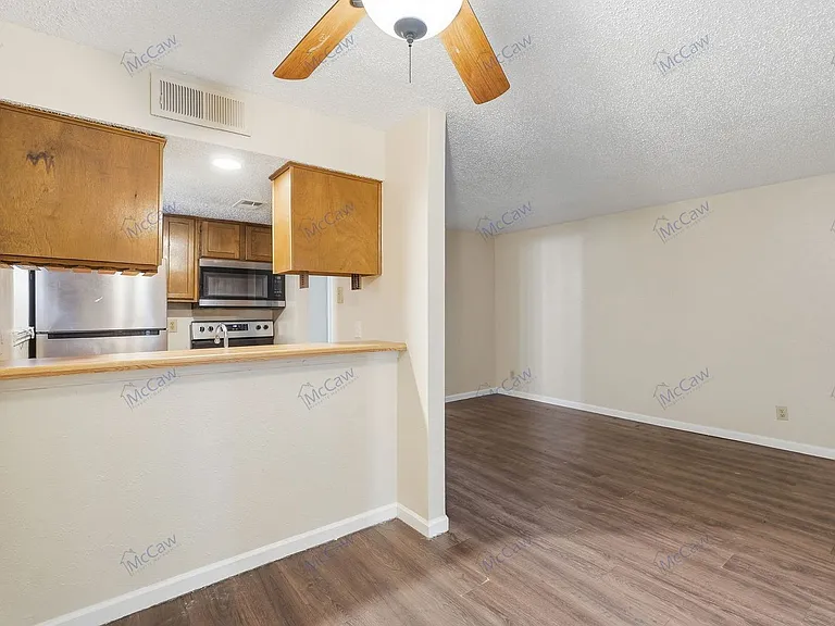 9520 Royal Ln #209 — Photo 9