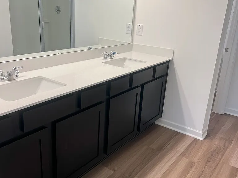 2111 Regal Dr — Photo 14
